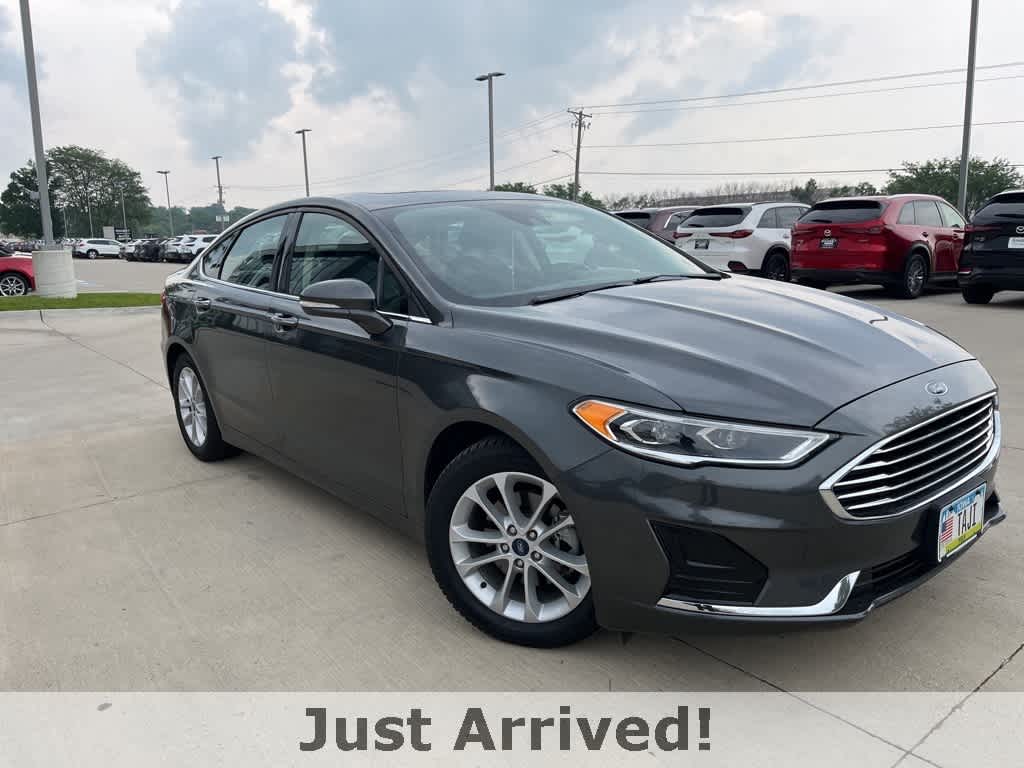 2020 Ford Fusion SEL 2
