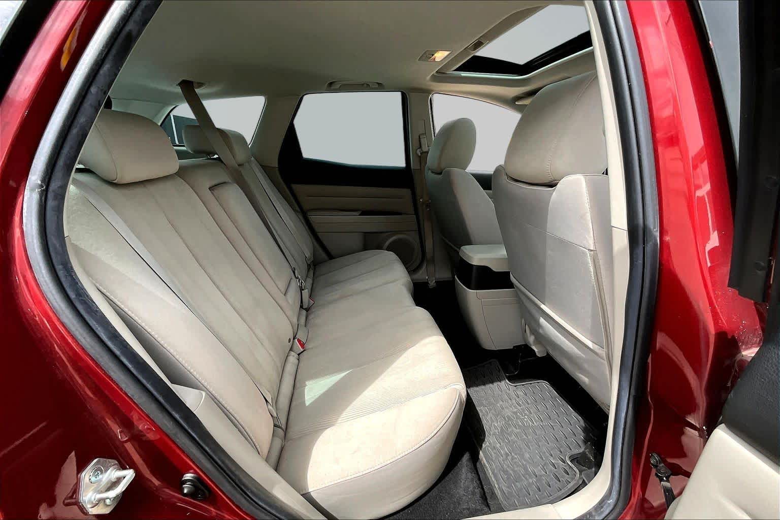 Thumbnail: 2011 Mazda CX-7 - 27