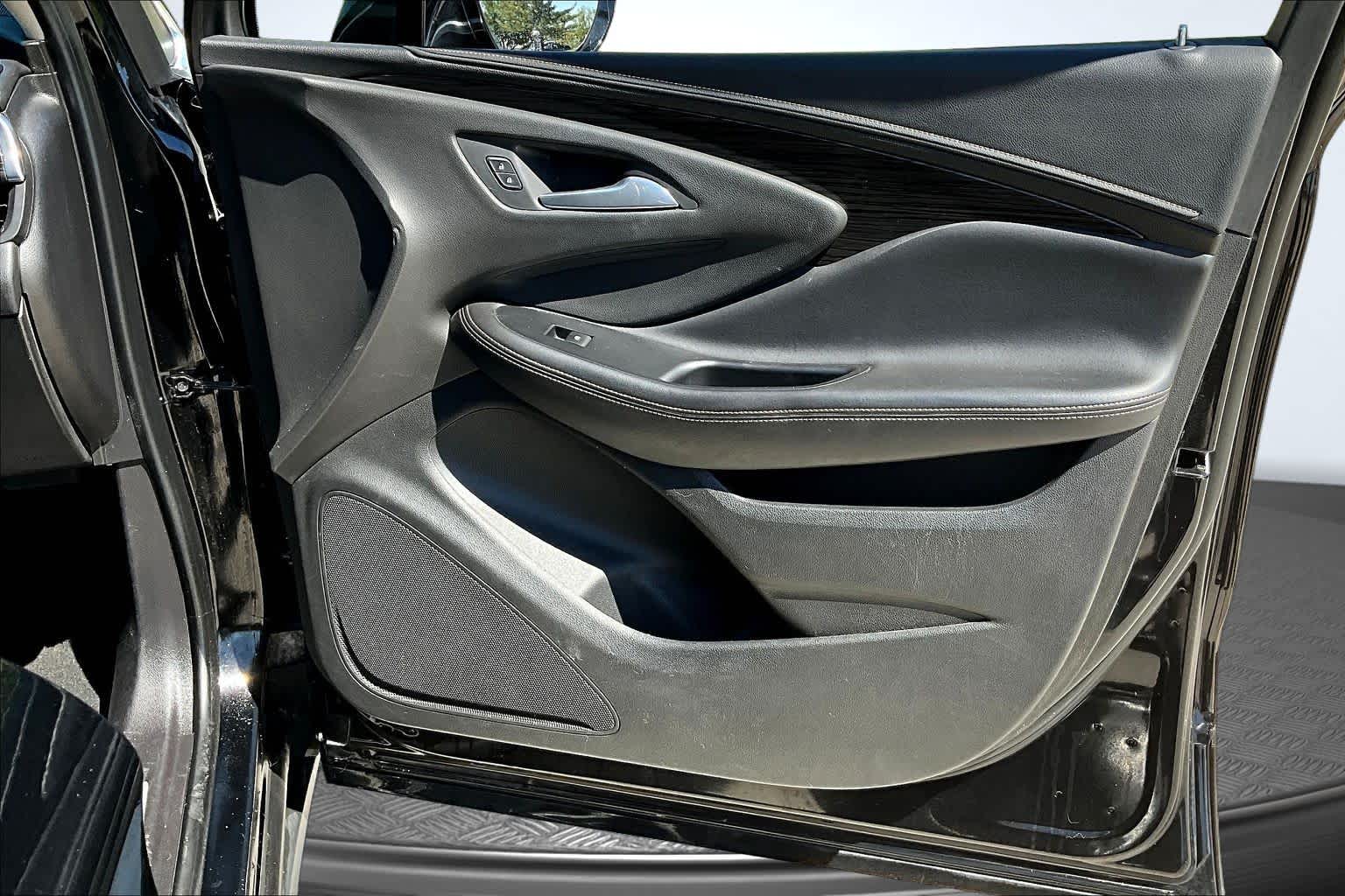 Thumbnail: 2017 Buick Envision - 19