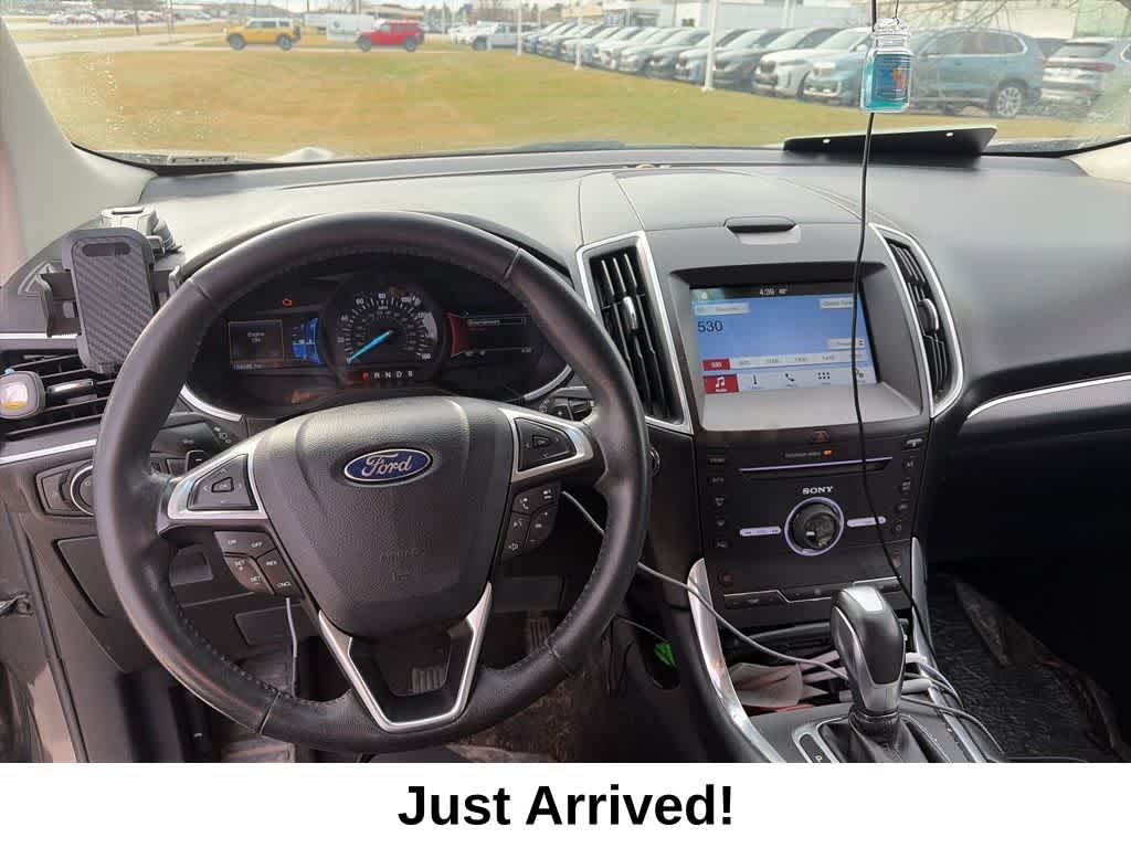 Thumbnail: 2016 Ford Edge - 8