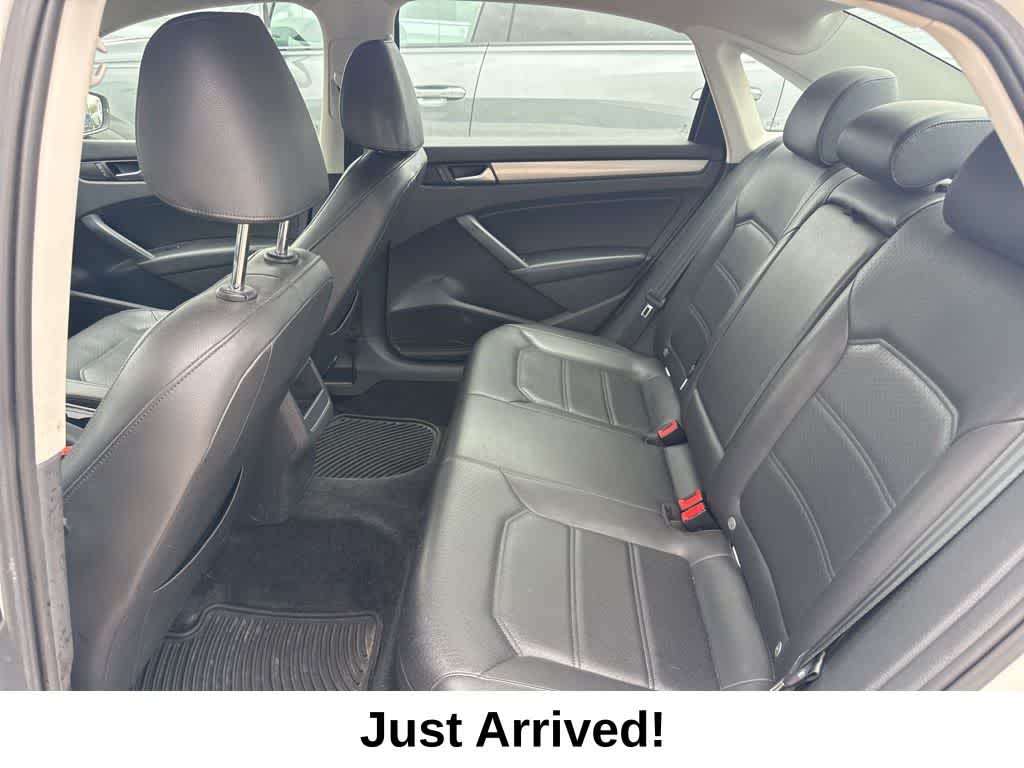 Thumbnail: 2015 Volkswagen Passat - 5