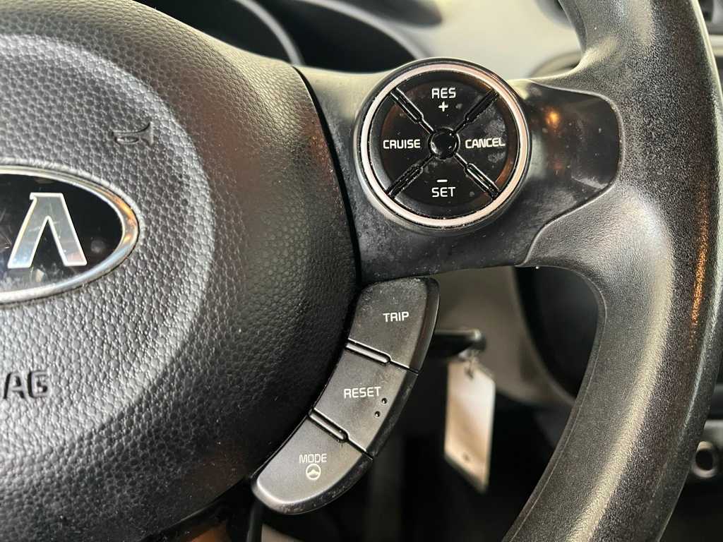 Thumbnail: 2014 Kia Soul - 21
