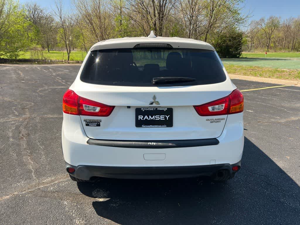 Thumbnail: 2017 Mitsubishi Outlander Sport - 5