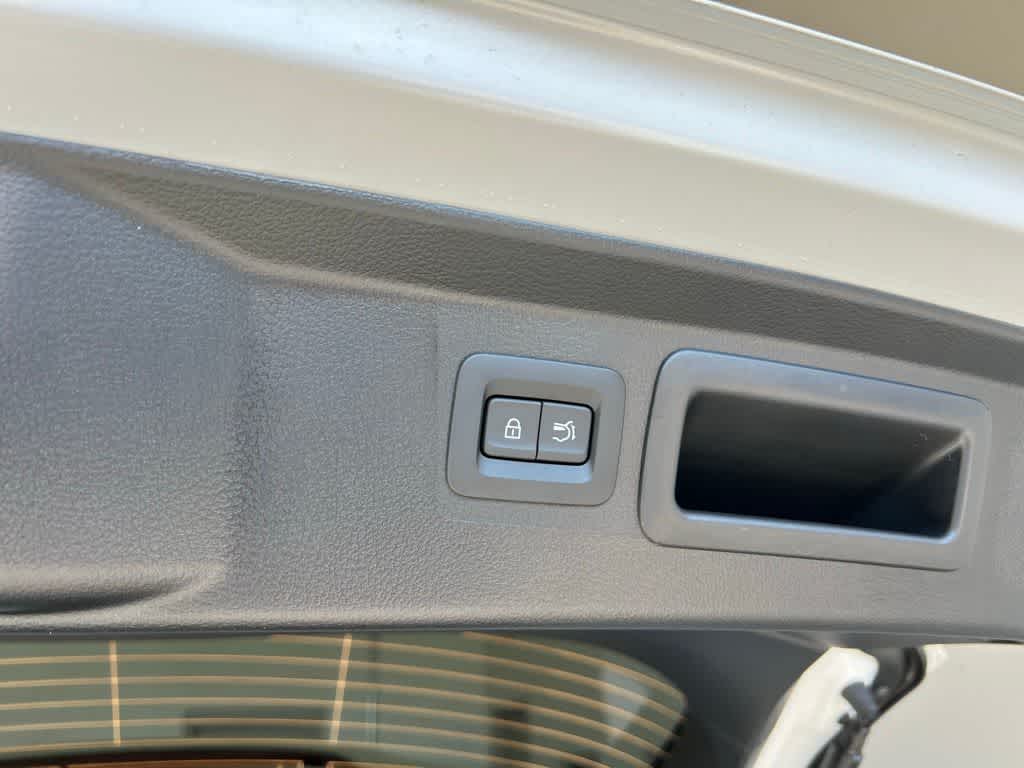 Thumbnail: 2025 Mazda CX-50 - 19