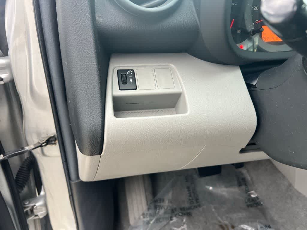 Thumbnail: 2012 Toyota RAV4 - 14