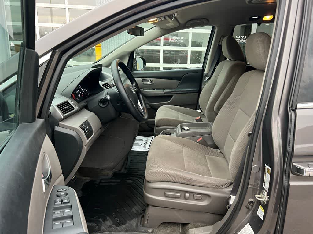 Thumbnail: 2016 Honda Odyssey - 12