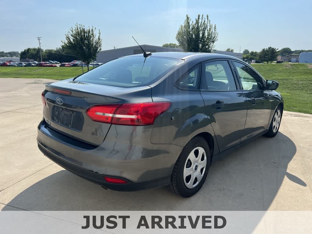 Thumbnail: 2018 Ford Focus - 6