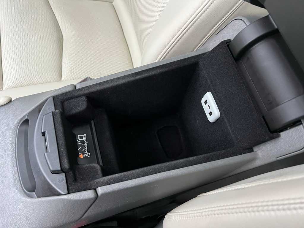 Thumbnail: 2017 Cadillac XT5 - 44