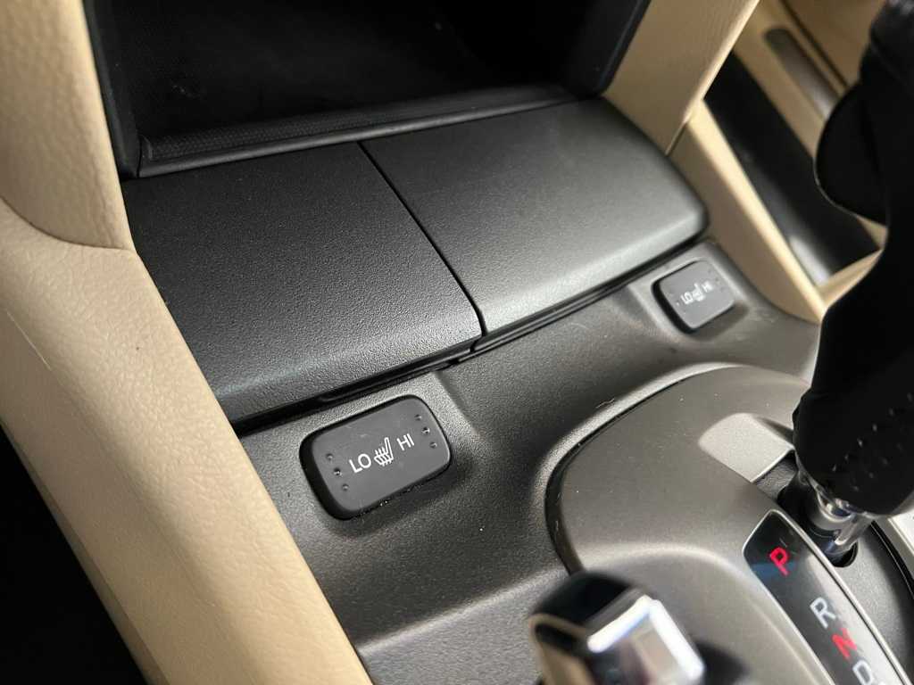 Thumbnail: 2012 Honda Crosstour - 28