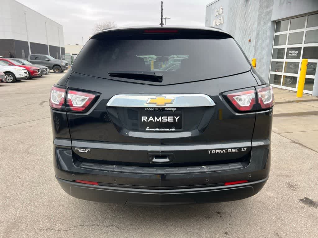 Thumbnail: 2015 Chevrolet Traverse - 5