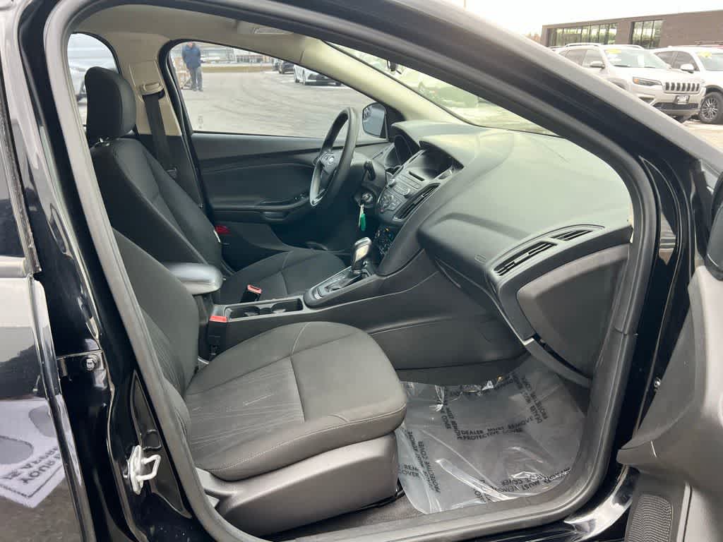 Thumbnail: 2016 Ford Focus - 20