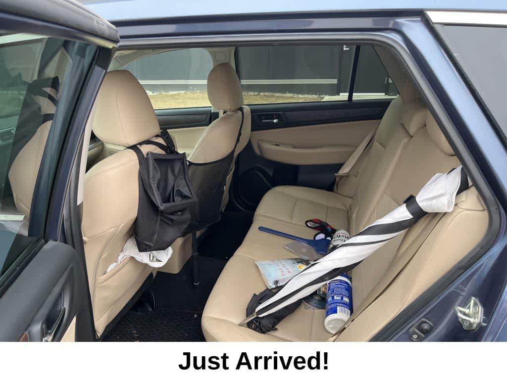 Thumbnail: 2016 Subaru Outback - 10