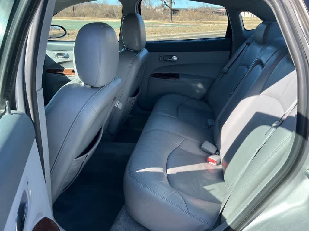 Thumbnail: 2005 Buick LaCrosse - 19