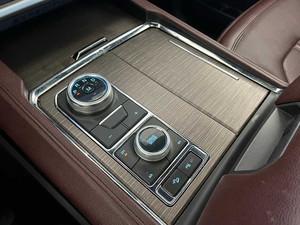 Thumbnail: 2022 Ford Expedition - 28