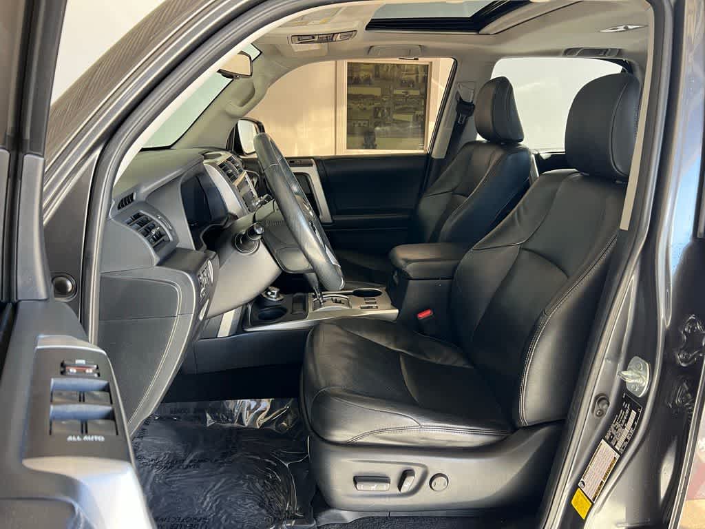 Thumbnail: 2020 Toyota 4Runner - 14