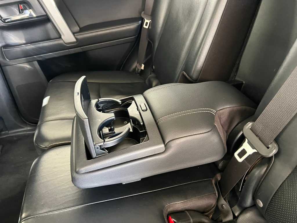 Thumbnail: 2020 Toyota 4Runner - 22