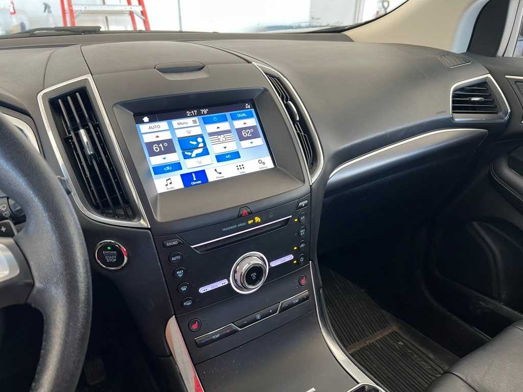 Thumbnail: 2019 Ford Edge - 26