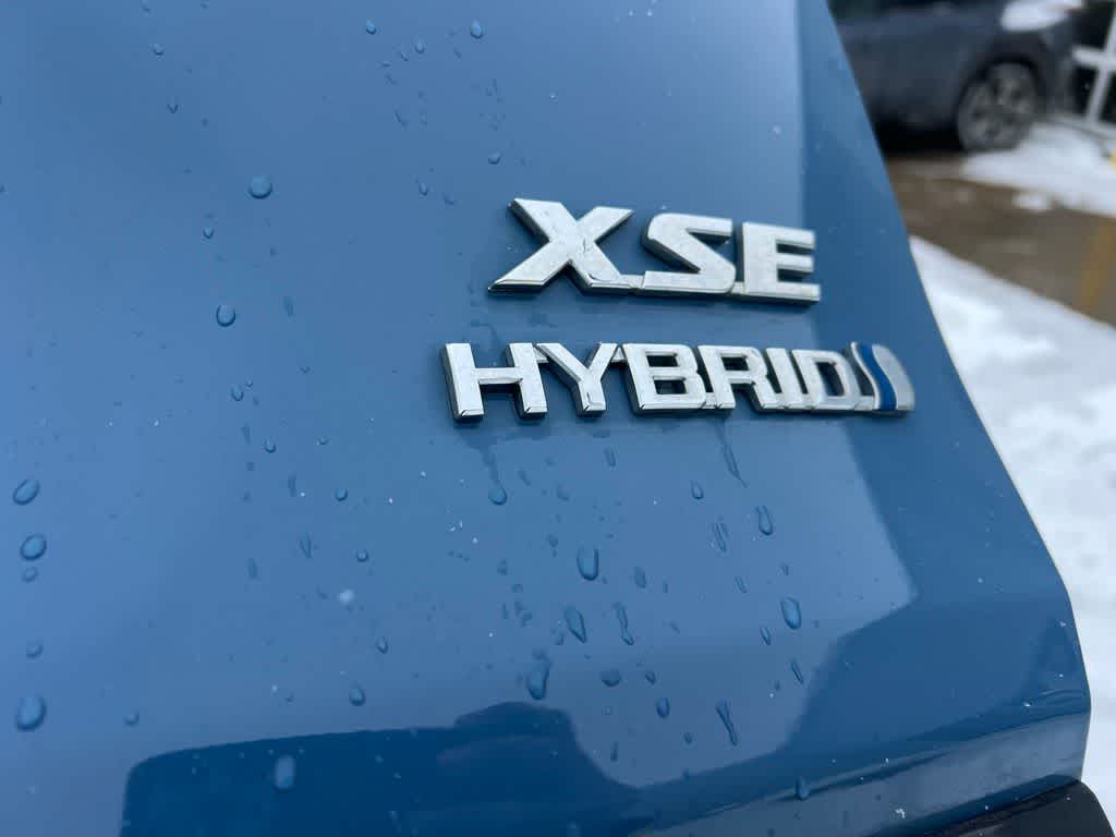 Thumbnail: 2022 Toyota RAV4 - 23