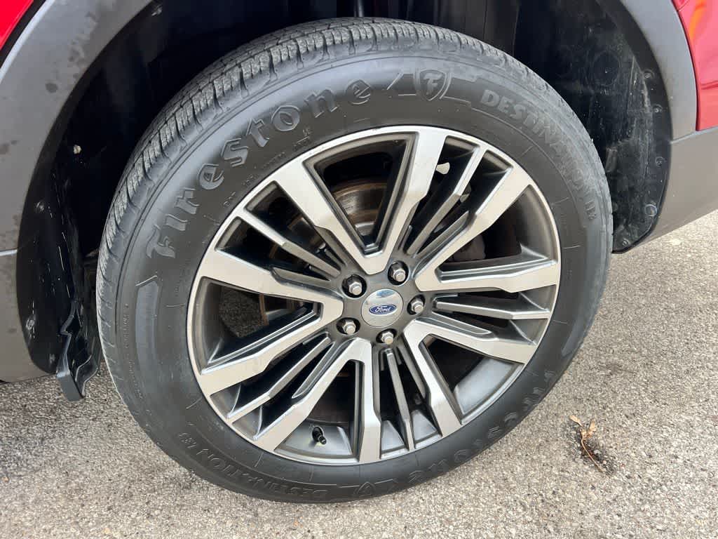 Thumbnail: 2016 Ford Explorer - 13