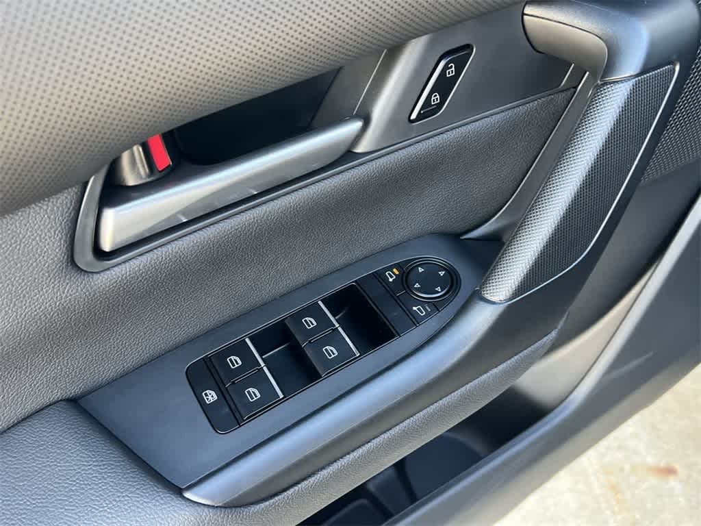 Thumbnail: 2025 Mazda CX-50 - 15