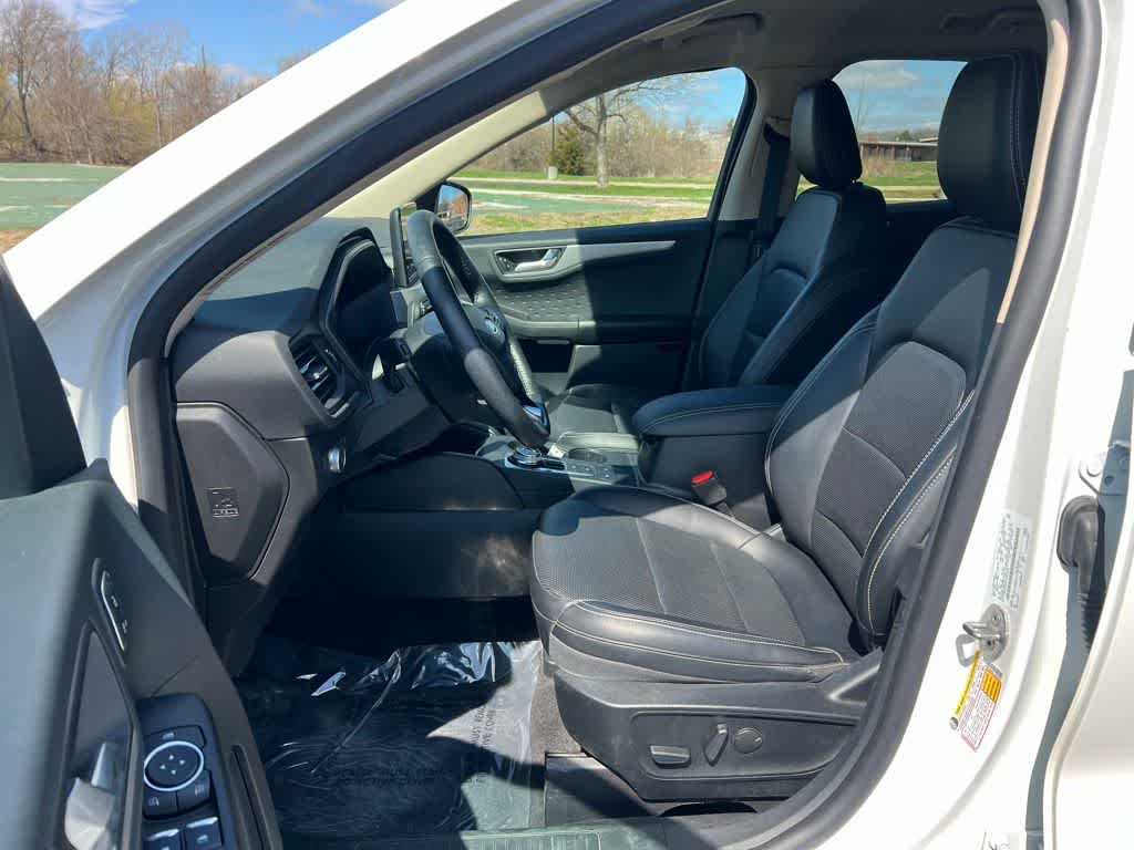 Thumbnail: 2020 Ford Escape - 12