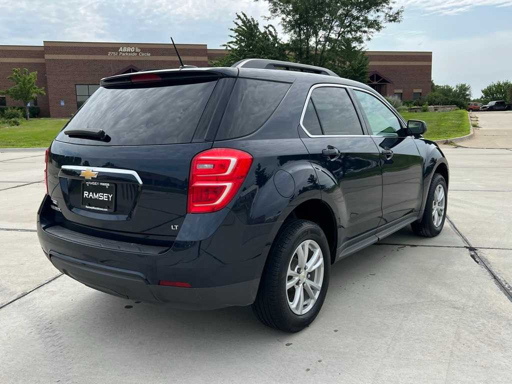 Thumbnail: 2017 Chevrolet Equinox - 6