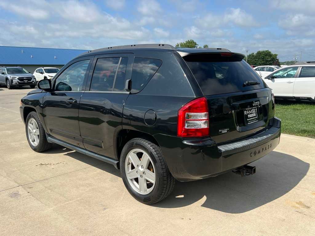 Thumbnail: 2010 Jeep Compass - 4