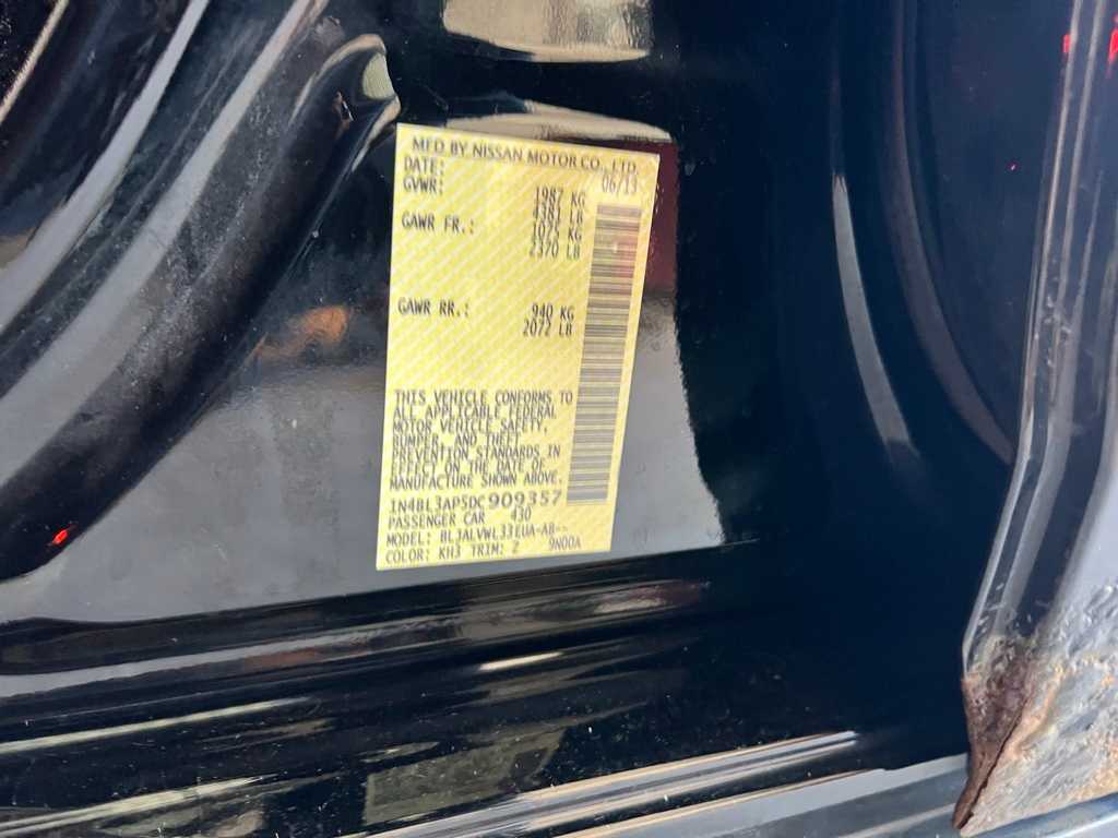 Thumbnail: 2013 Nissan Altima - 37