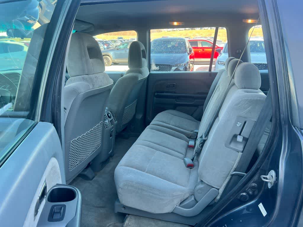 Thumbnail: 2004 Honda Pilot - 18