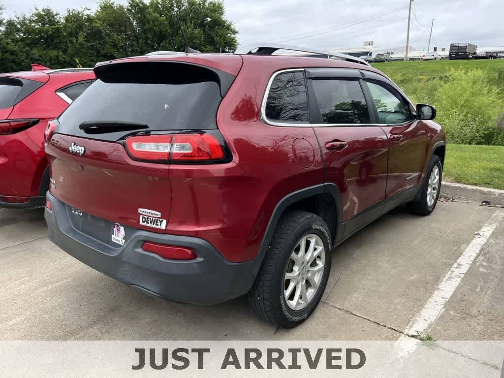 Thumbnail: 2017 Jeep Cherokee - 4