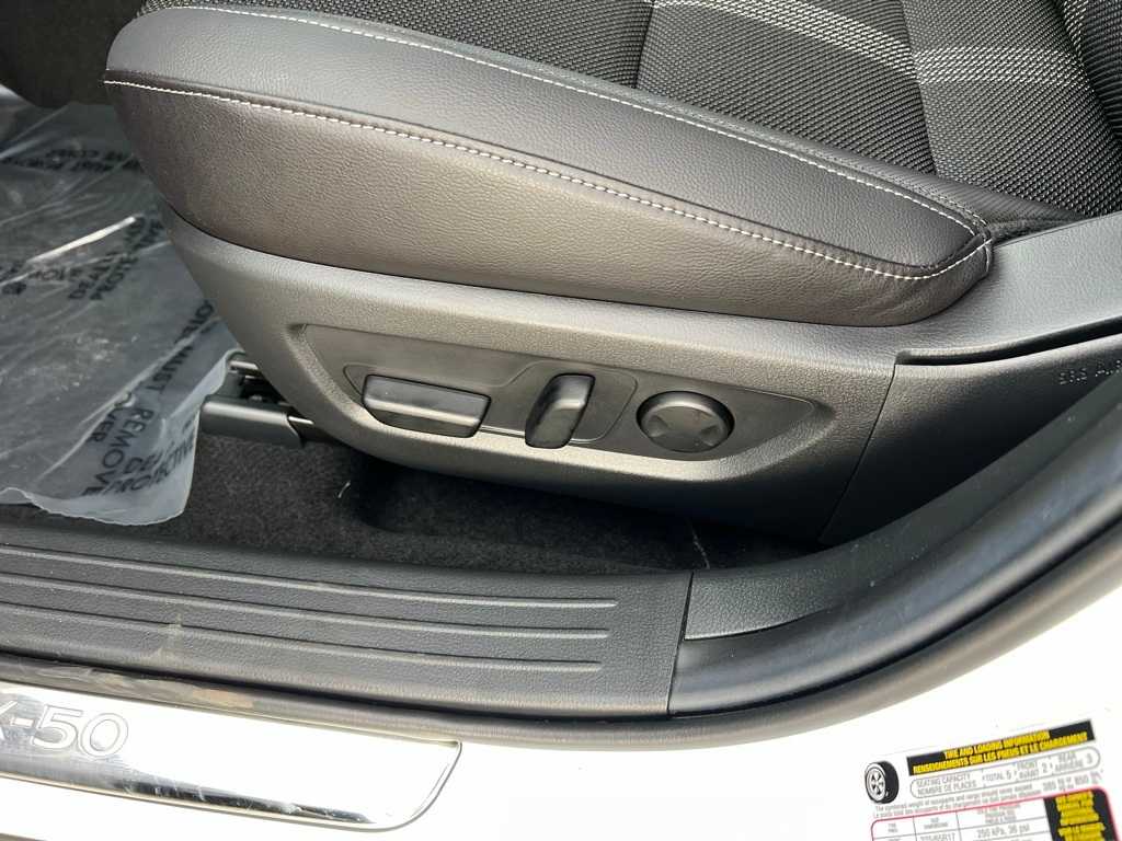 Thumbnail: 2025 Mazda CX-50 - 15