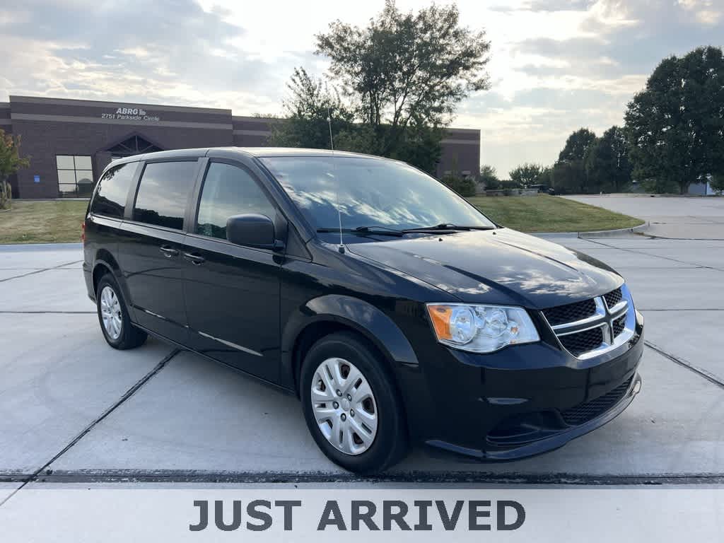 Thumbnail: 2018 Dodge Grand Caravan - 8