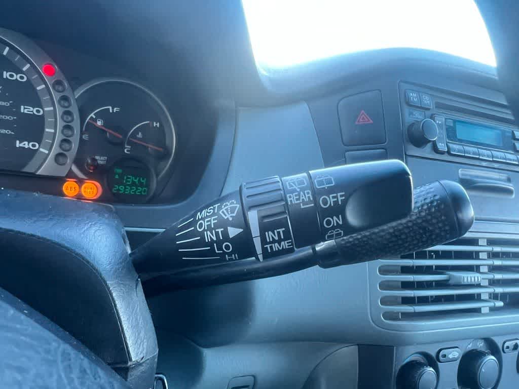 Thumbnail: 2004 Honda Pilot - 38