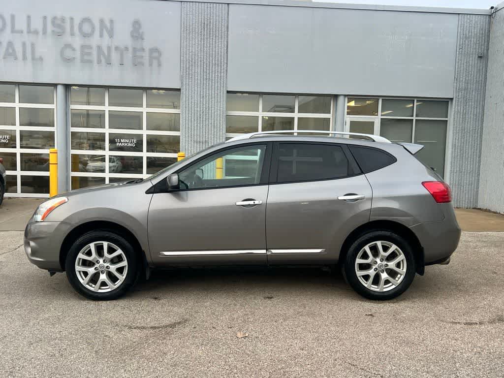 Thumbnail: 2011 Nissan Rogue - 3