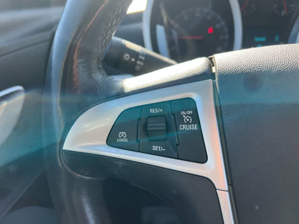 Thumbnail: 2012 Chevrolet Equinox - 22