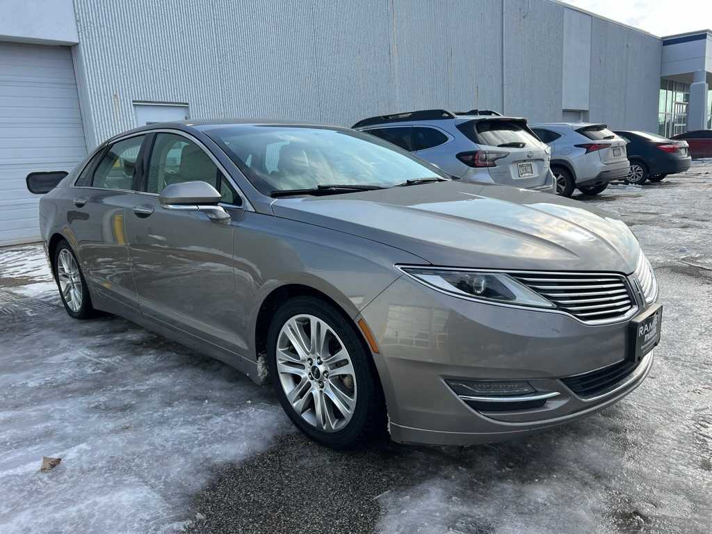 Thumbnail: 2016 Lincoln MKZ - 8