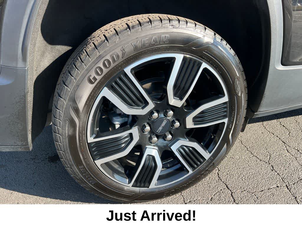 Thumbnail: 2021 GMC Acadia - 12