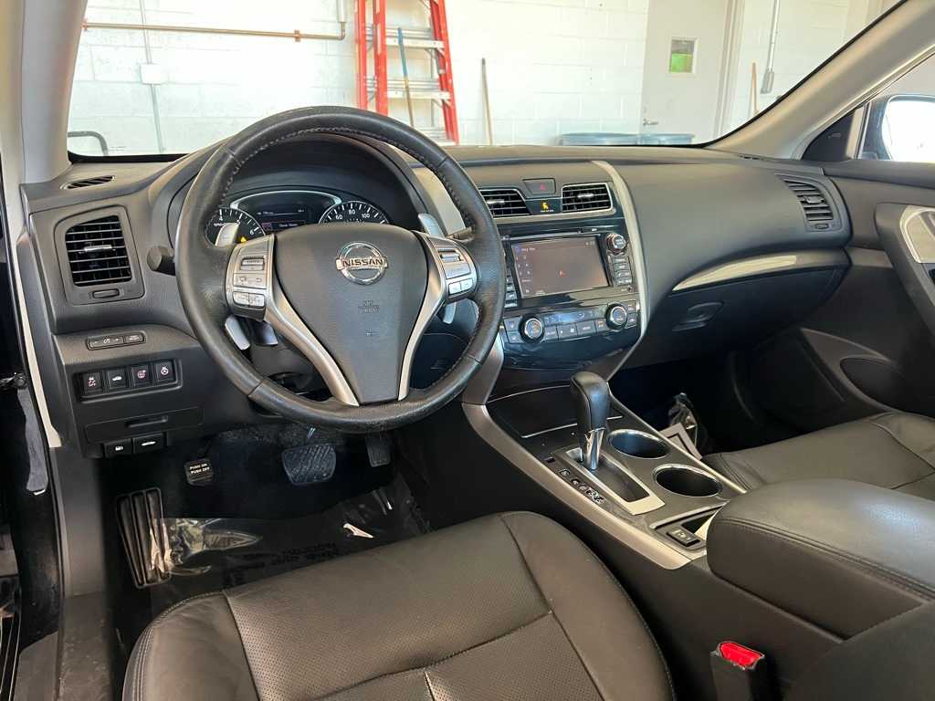 Thumbnail: 2013 Nissan Altima - 22