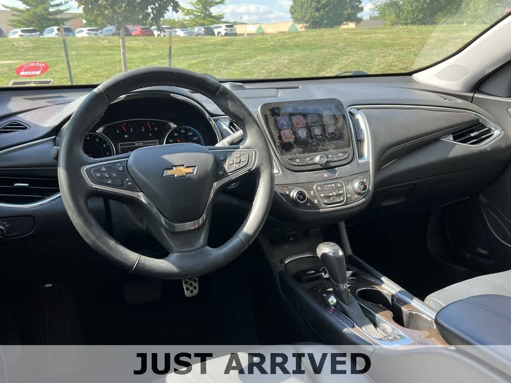 Thumbnail: 2016 Chevrolet Malibu - 13