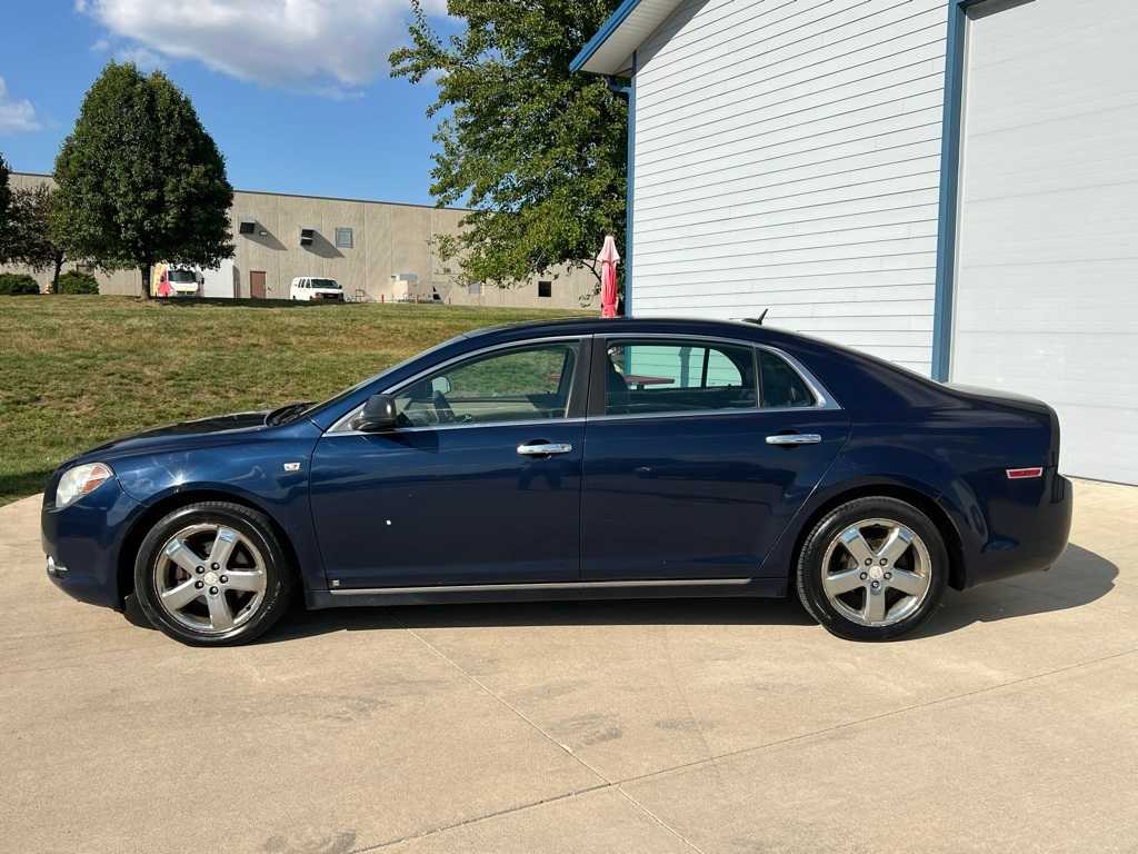 Thumbnail: 2008 Chevrolet Malibu - 3