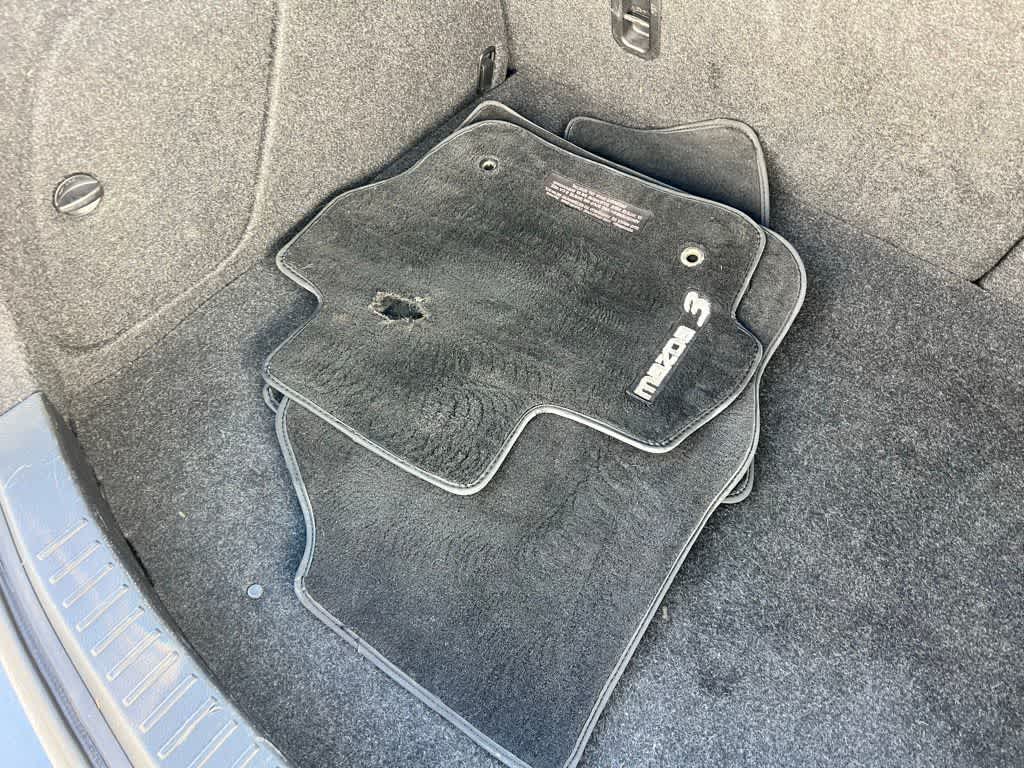 Thumbnail: 2012 Mazda Mazda3 - 28