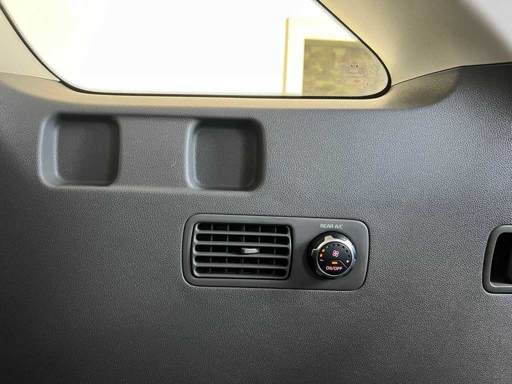 Thumbnail: 2019 Kia Sorento - 24