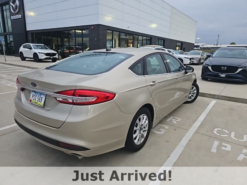 Thumbnail: 2018 Ford Fusion - 3