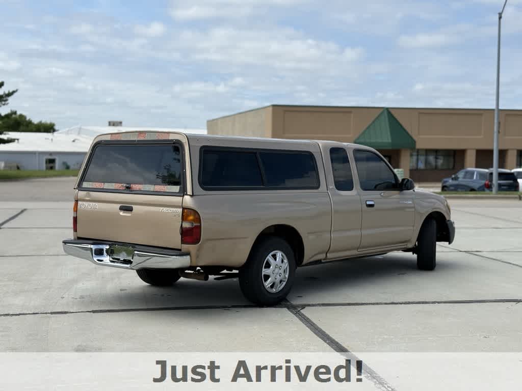 Thumbnail: 2000 Toyota Tacoma - 2
