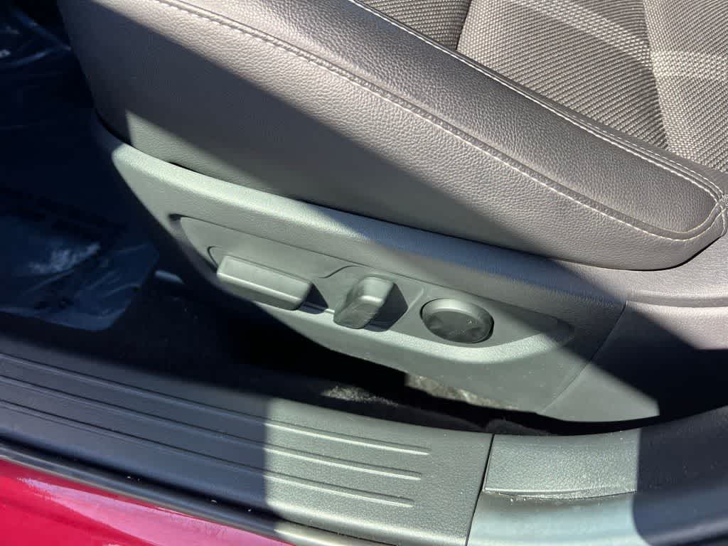 Thumbnail: 2024 Mazda CX-50 - 15