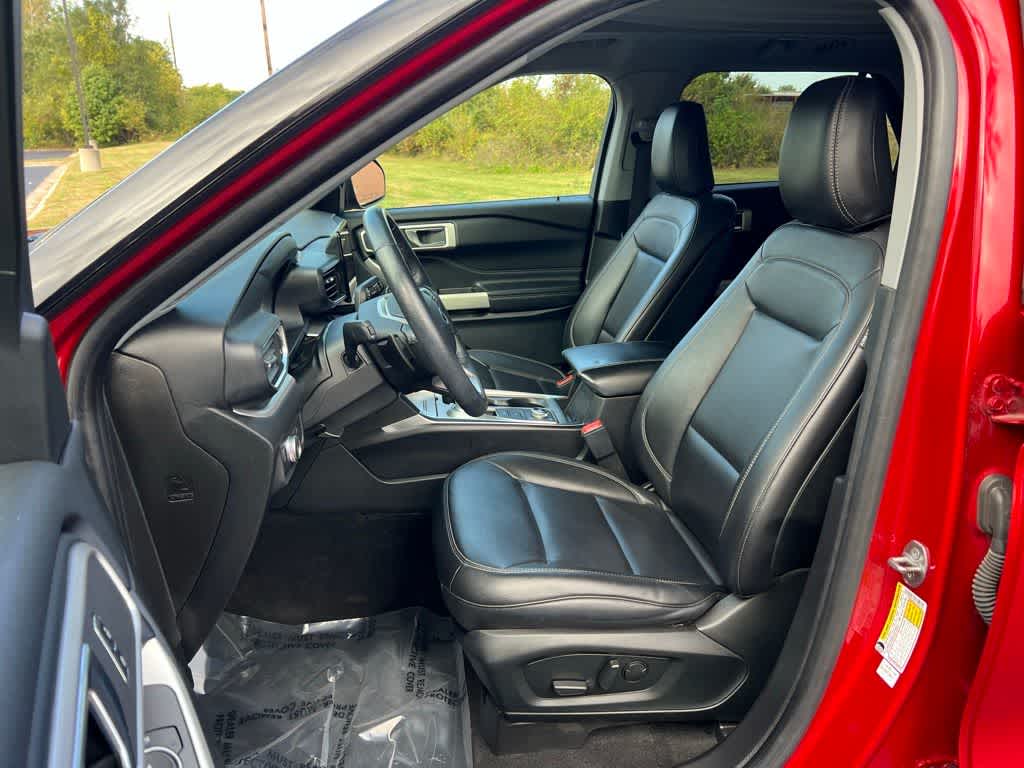 Thumbnail: 2020 Ford Explorer - 15