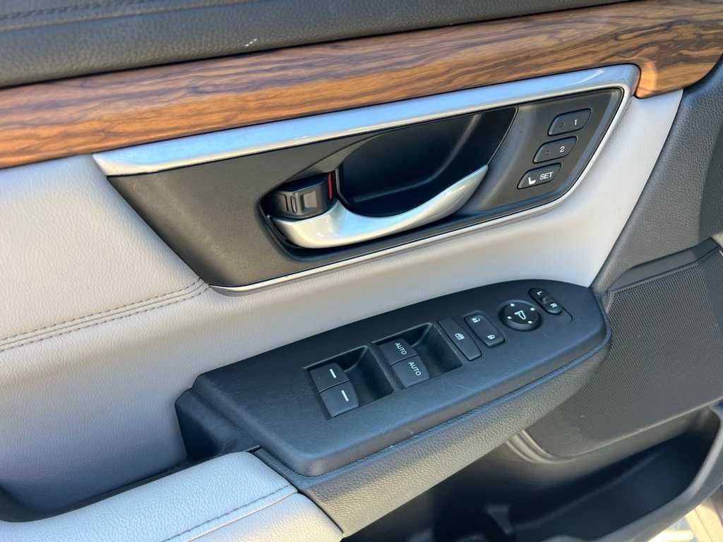 Thumbnail: 2017 Honda CR-V - 12