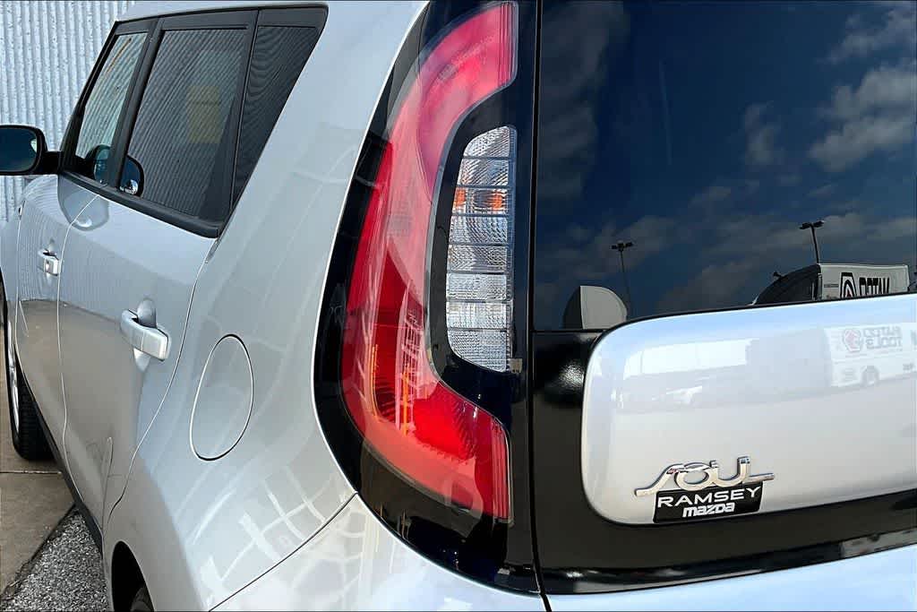 Thumbnail: 2018 Kia Soul - 32