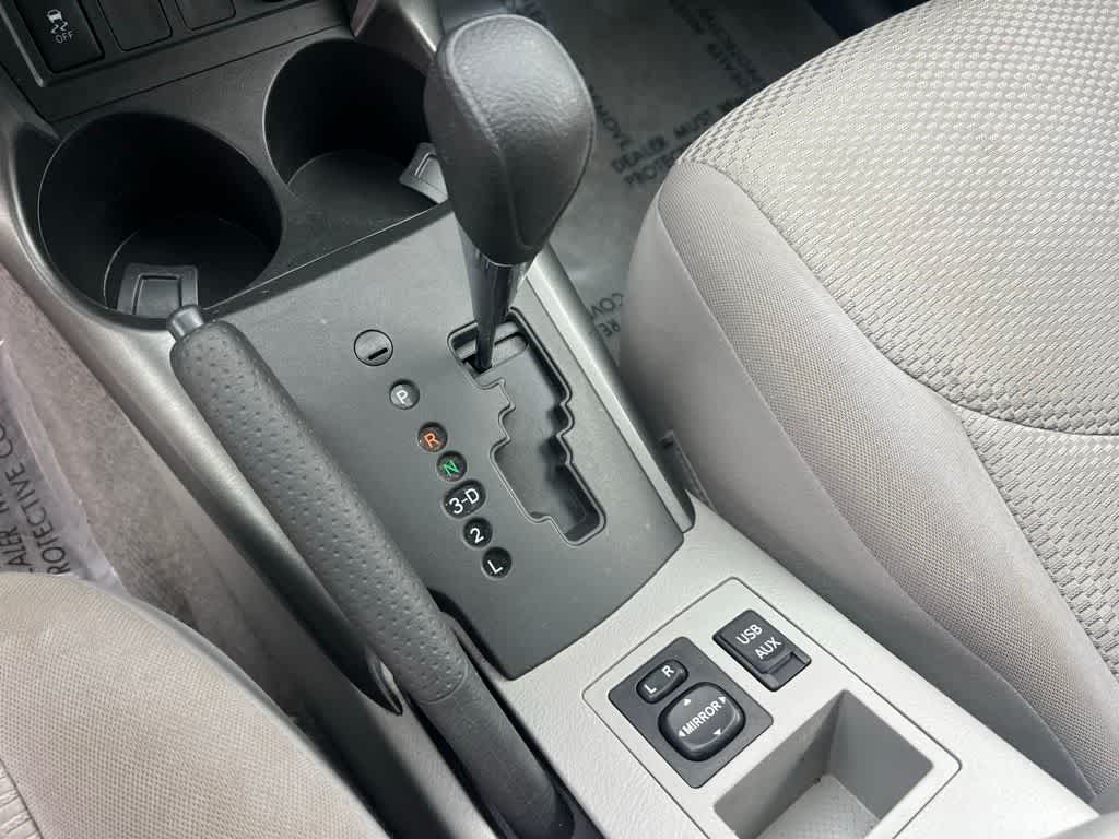 Thumbnail: 2012 Toyota RAV4 - 27