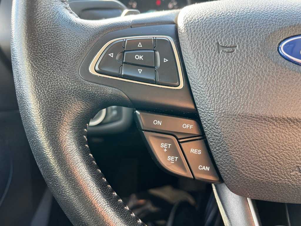 Thumbnail: 2017 Ford Escape - 23